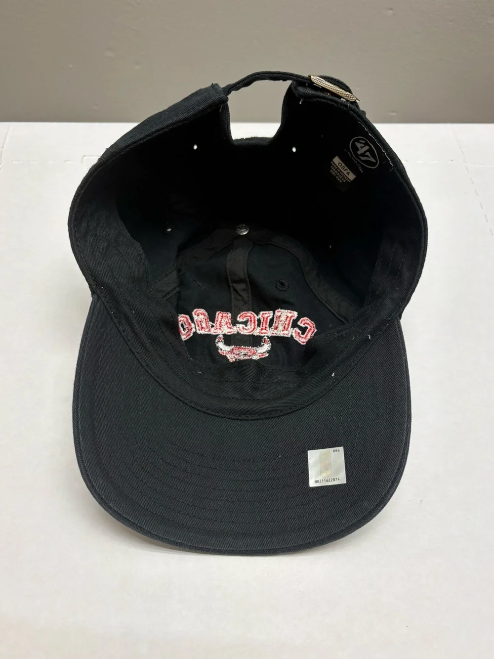 47 Chicago Bulls Youth Black Cap with Red & White Embroidery